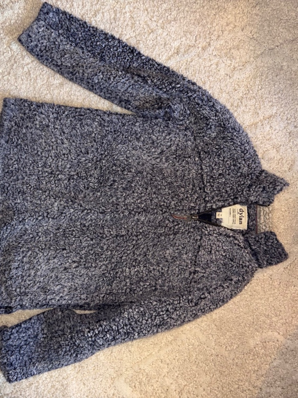 Fluffy Dylan Pullover, Size XS